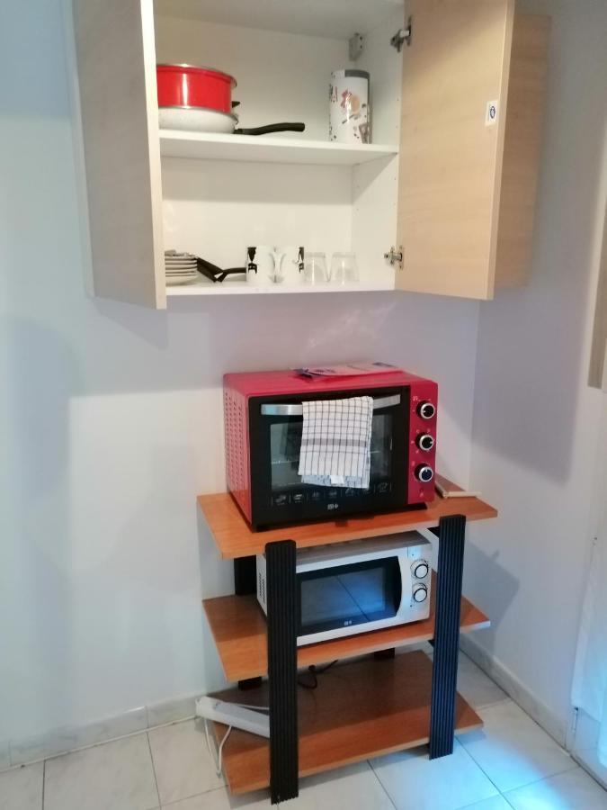 Appart F1 Entier Avec Parking Securisé Appartement *